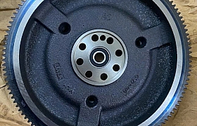 232004A500 Bánh đà Porter II/K250/N250/K200/Bonggo 3/H100/H35/H38