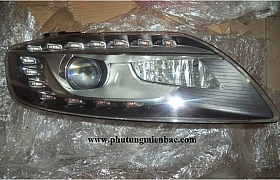 4L0941004AD_Đèn pha phải Audi Q7 2010