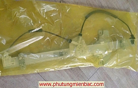 824034H010 Compa lên xuống kính trước trái Grand starex