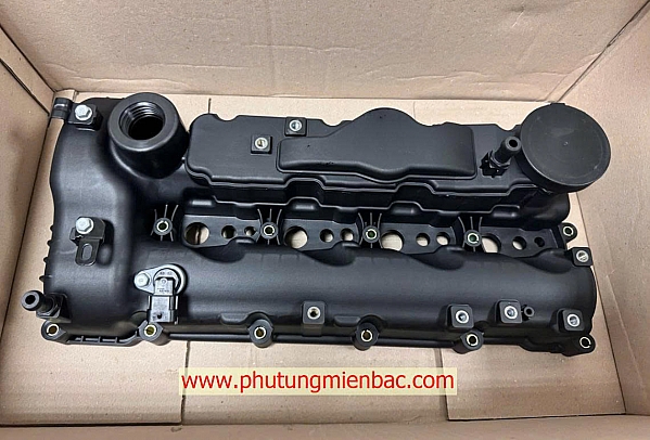 224102F600 Nắp giàn cò Santafe 2015-2018