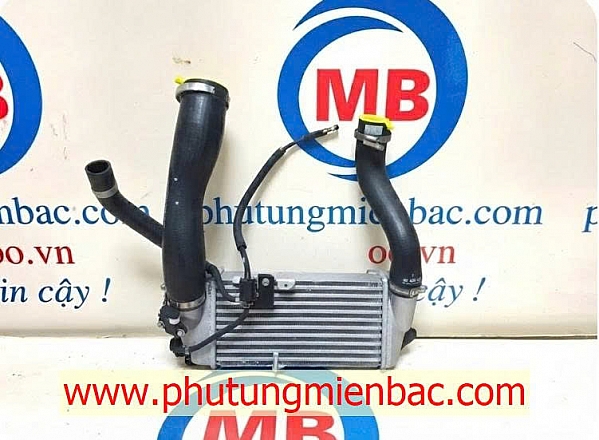 2827004660 Két làm mát khí nạp Hyundai Venue 2023-2025