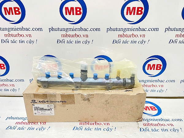 314004A440 Thanh rail nhiên liệu Grand Starex 