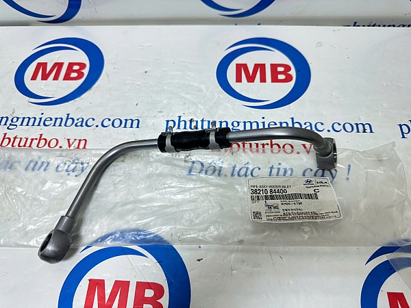 3821084400 Ống nước vào turbo Hyundai Univer D6CD