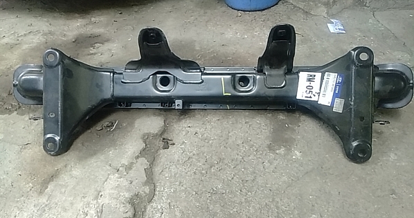 542104F000_Dí cầu trước porter 2