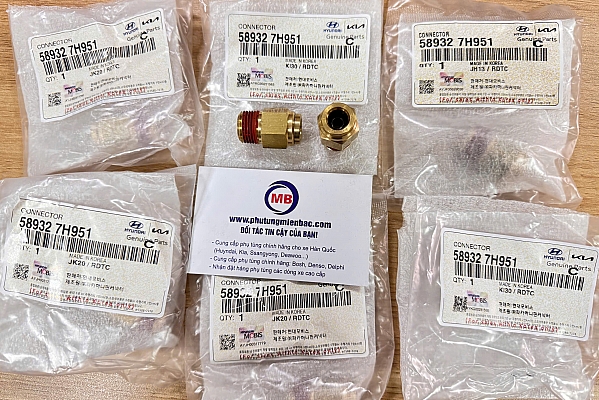 589327H951 Connector