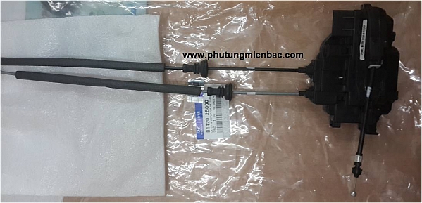 814202B000_Ổ khóa ngậm cửa sau phải Santafe