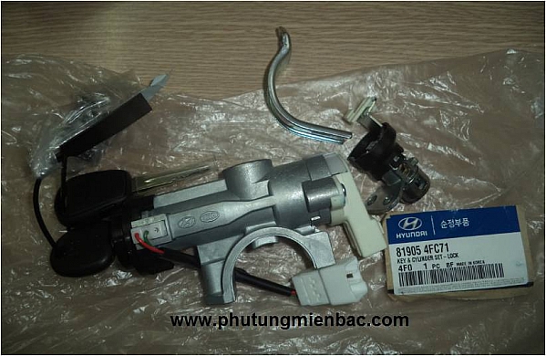 819054FC71_Bộ chìa khóa Porter II 2012