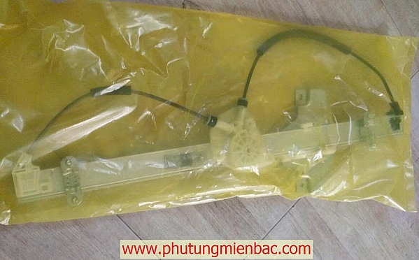 824034H010 Compa lên xuống kính trước trái Grand starex