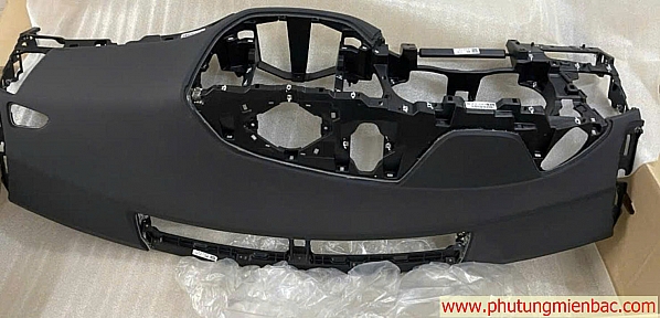 84710D3300TRY Mặt taplo Tucson 