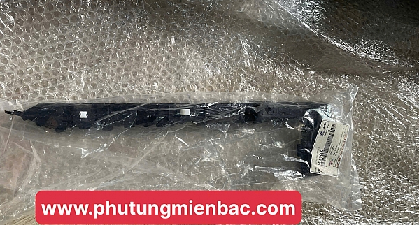 8651459000 Nẹp cài cản trước phải Hyundai Solati