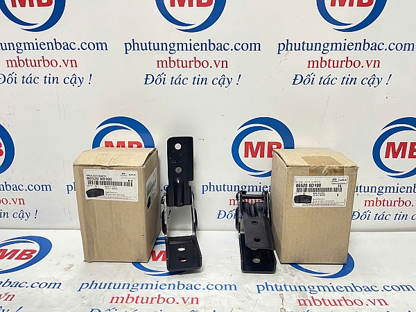 865208D100 Bản lề mặt ca lăng Univer 