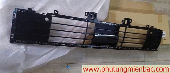 86531P6100EBR Lưới cản trước Santafe 2025