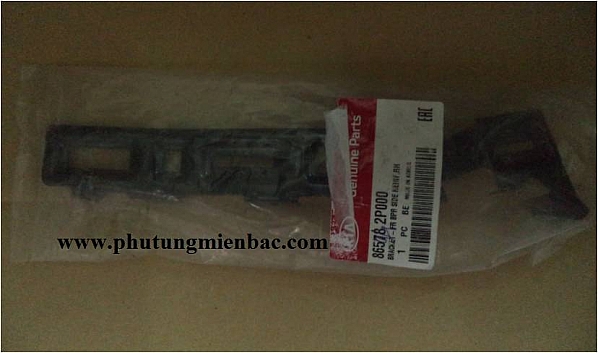 865782P000_Lẫy cài cản trước phải sorento 2015 trường hải