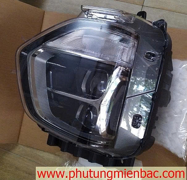 92102S1100 Đèn pha phải Santafe