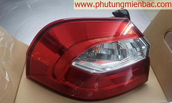 924011W250 Đèn hậu trái Rio 2011-2015