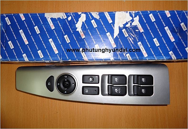 935702B100S4_Công tắc kính tổng santafe