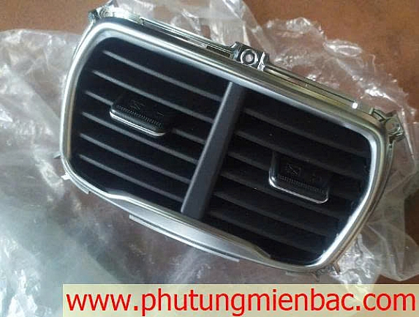 97040S10004X  cửa gió điều hòa cho ghế sau Santafe
