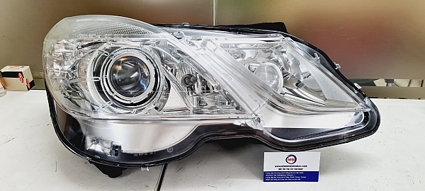 A2128201039_Đèn pha phải Mercedes E300