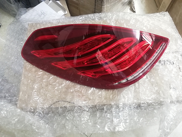 A2229065401_Đèn hậu trái Mercedes S400
