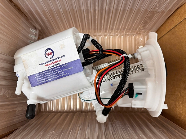 A2464701694 Cụm bơm xăng Mercedes Benz AMG