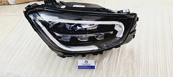 Đèn pha phải Mercedes GLC300