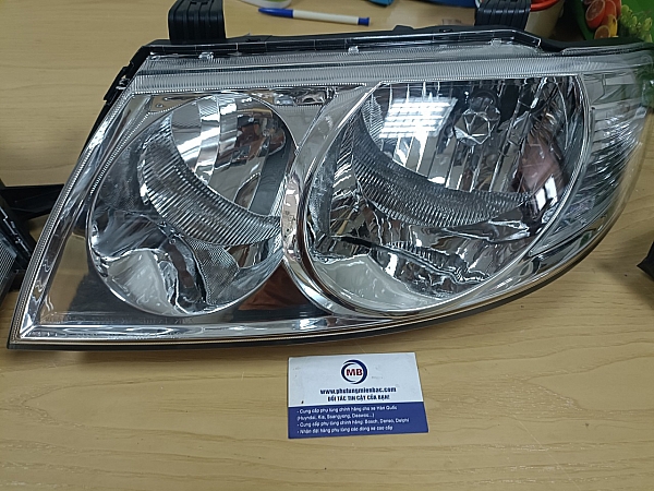 Đèn pha phải Samsung SM3 2010