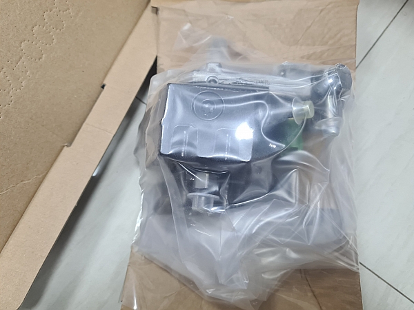WLAA13800A Bơm cao áp Ford Ranger /Everes 2010